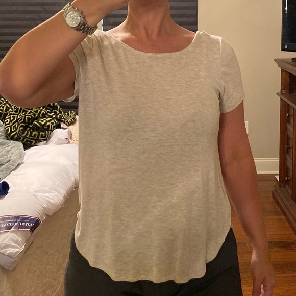 Beige top - Picture 2 of 4